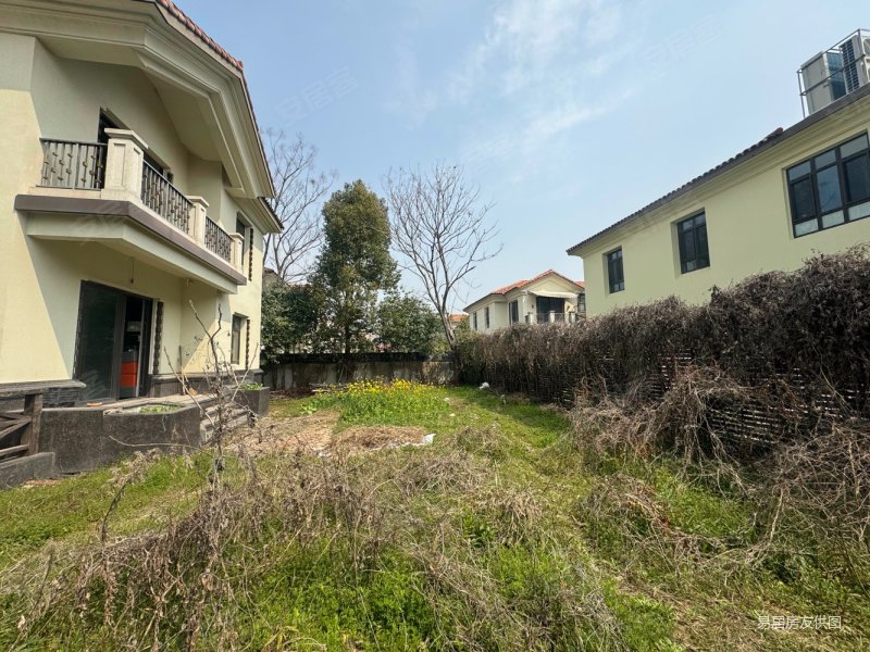 新虹桥首府别墅