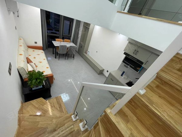 绍兴诸暨诸暨市区诸暨宝龙广场宝龙广场楼上,宝龙公寓loft,地下室直通