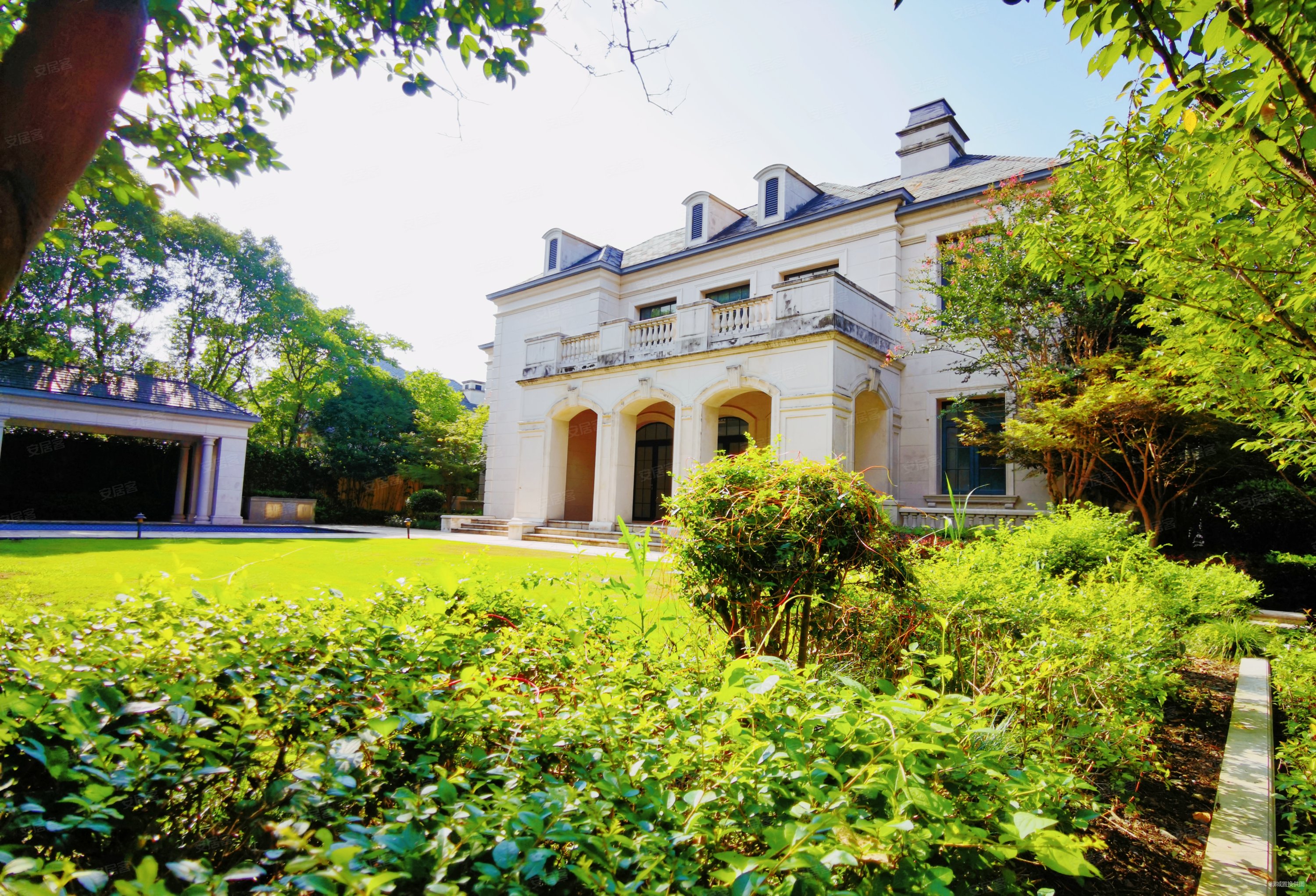 绿城玫瑰园4室3厅5卫814.17㎡南北6200万