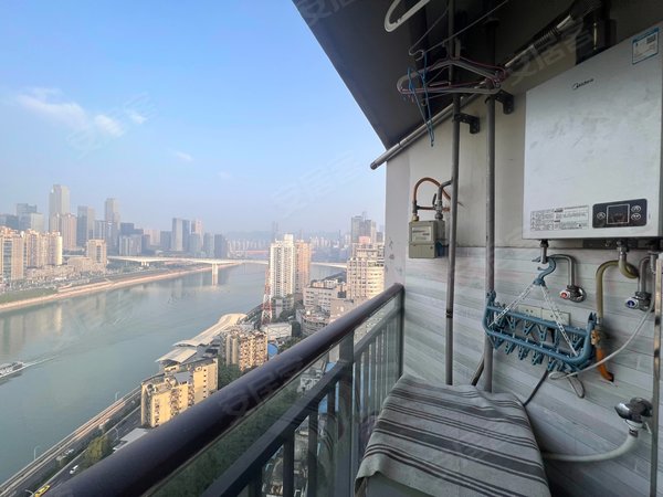 重庆渝中大溪沟溪江悦一线江景房出租 落地窗 视野开阔 支持民宿 拎包