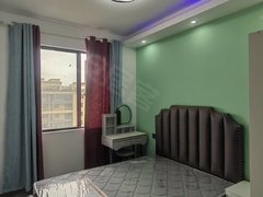 东港欣苑三期  精装一室一厅  拎包入住
