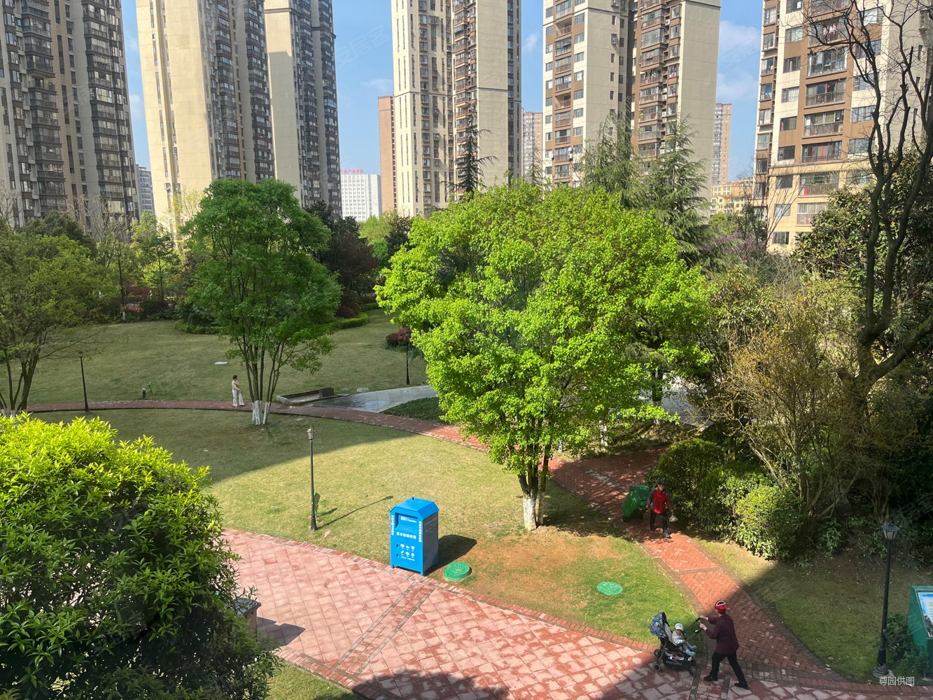 中铁逸都国际b区