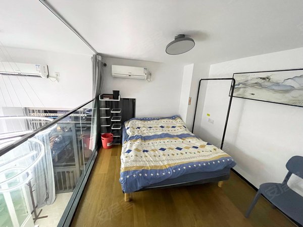 深圳福田华强北恒邦壹峯恒邦壹峯精装复式一房一厅,拎包入住,价格优