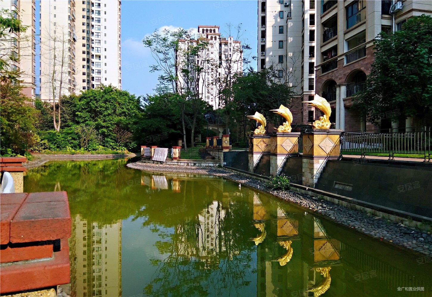 中惠香樟绿洲2室2厅1卫78.26㎡东125万