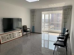 烟台开发区高级中学启迪慧苑两室精装修,干净整齐家具家电齐全!出租房源真实图片