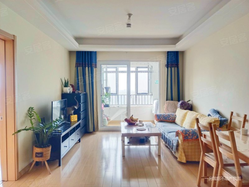 万科春阳花园 小区新 板楼 有电梯 临地铁 集中供暖