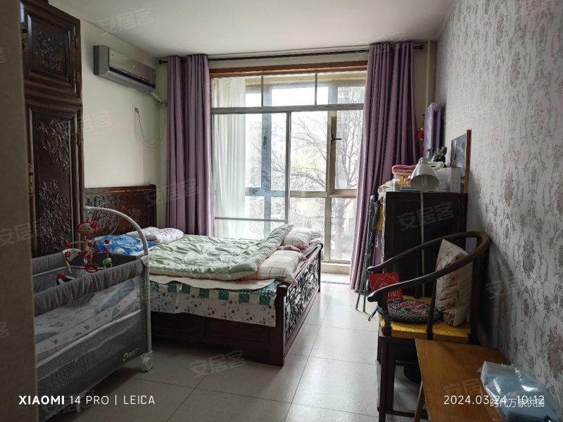 西湖13号楼3精装三居室楼间距非常大