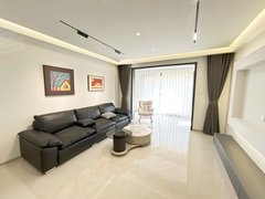 唐山路北远洋城哇塞！下楼就是吾悦广场吾悦和府精装三室首租拎包入住忒干净！出租房源真实图片