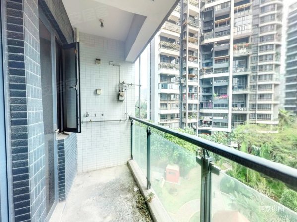 毛坯更有性价比,赠送80平,满五红本,价格可谈,看房方便,急,君悦龙庭