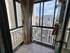 桂林临桂世纪大道雅典阳光单间配套便宜出租 拎包入住出租房源真实图片