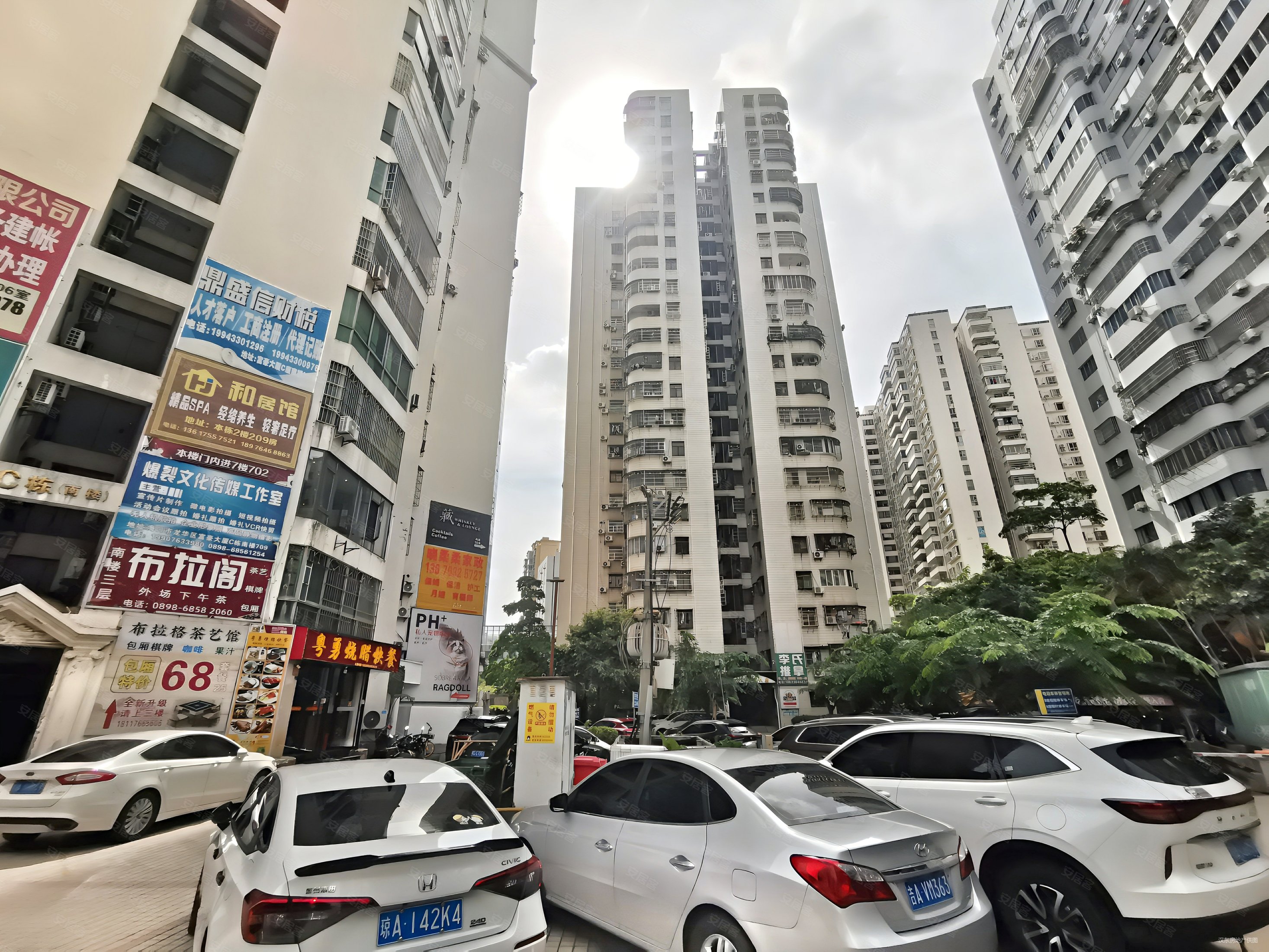 海口国贸玉沙路富豪大厦电梯房正规2房2厅出售