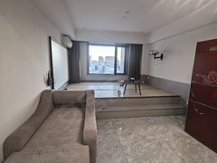 延边延吉中心区北山小学南校对面开元酒店楼上8楼95平精装修月租金1500元出租房源真实图片