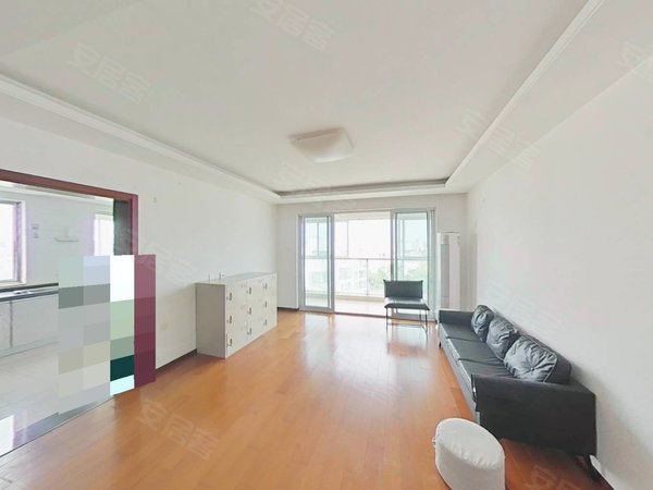 上海浦东周浦南郊花园东区近18号线周浦站 有固定车位 电梯顶楼 双南