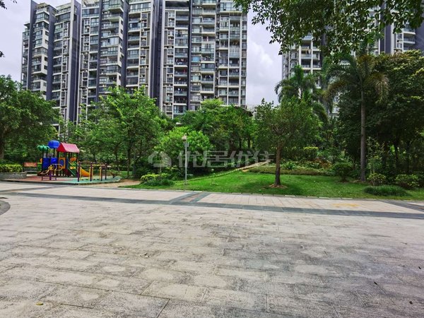 南宁青秀柳沙半岛东岸柳沙半岛东岸 一线江景188大平层 业主自住