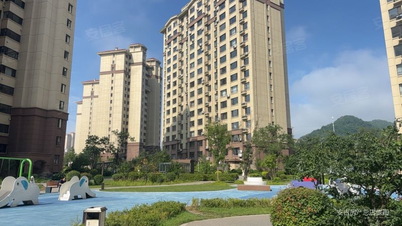 太子城5期3室2厅1卫121.86㎡南76.8万