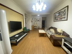 广汉高新区汉街格林威治套二 两个空调 家具齐全 拎包入住出租房源真实图片