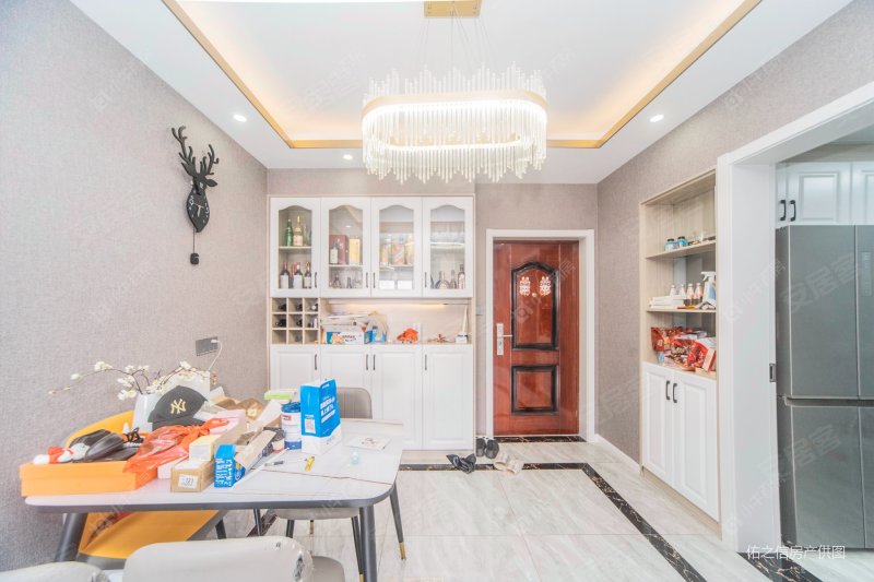 急售双商圈龙城福第房东自住保养很好诚心出价格可谈