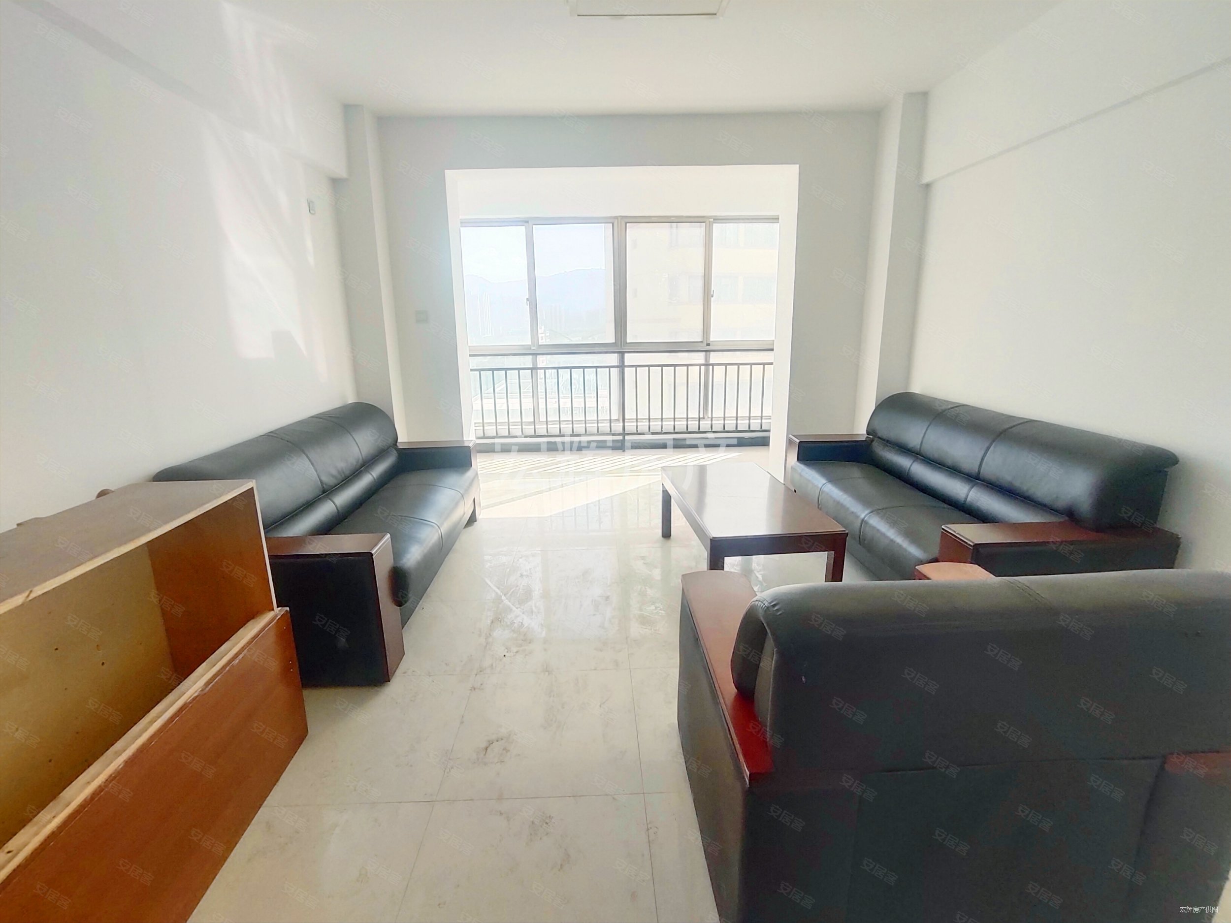 山水苑 通透两房 预约看房