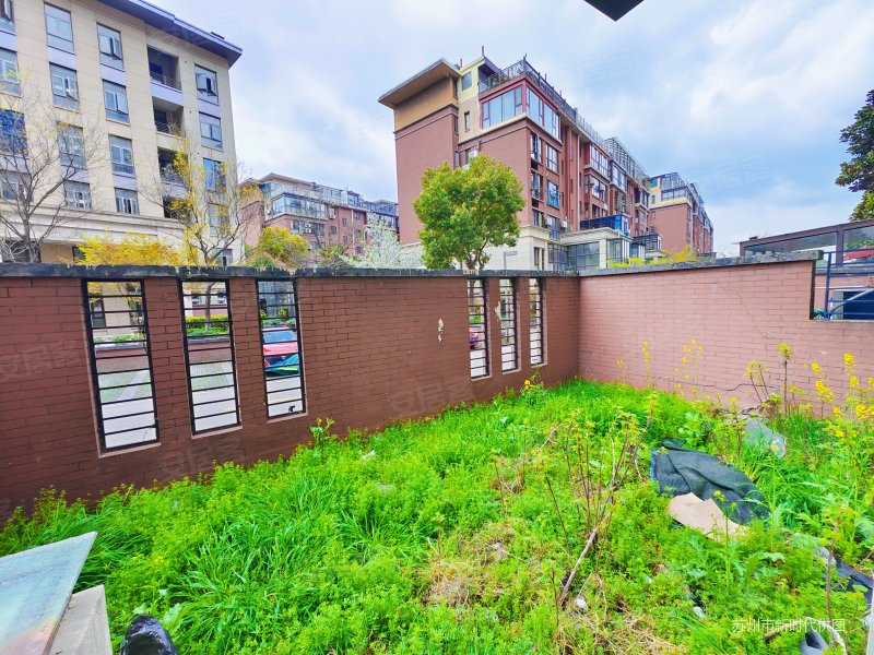 亿城天筑4室3厅3卫197.95㎡南北280万