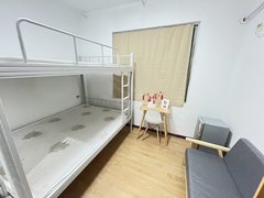 铜仁碧江碧江城区小十字 单身公寓 五小门口 无中介费 600到850可咨询出租房源真实图片