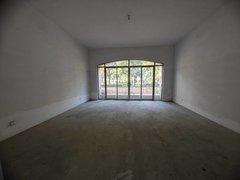 深圳龙华观澜单位，E户型，使用面积4000平米，花园面积3800平米出租房源真实图片