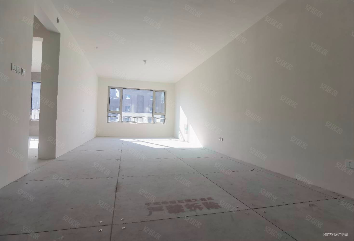 御景风荷3室2厅2卫133.64㎡南北119.8万