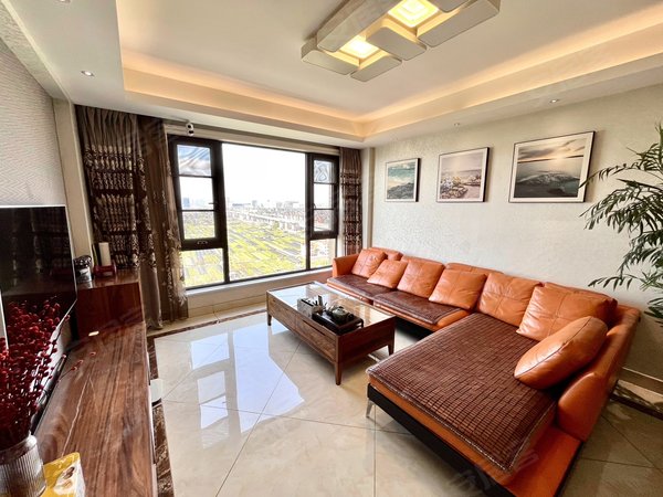 【多图】郡望府,新街租房,郡望府房子干净整洁,3室2厅2卫,原房东,视野