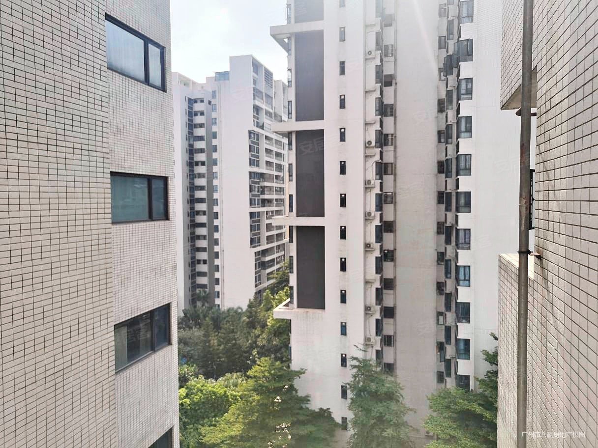 广州房产网>广州二手房>花都二手房>新区二手房>深航花园>