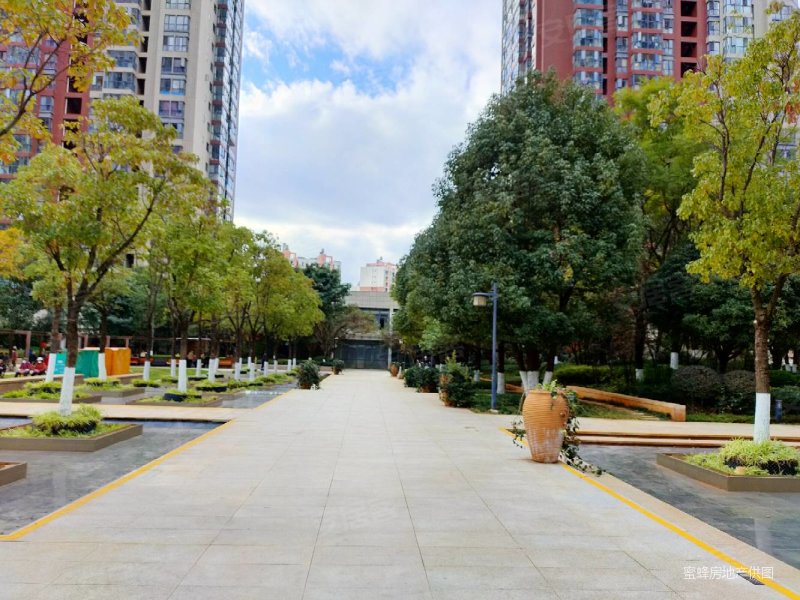 新出丨置换诚心急售 三房两卫 红旗 昆八 小康大道朗悦湾