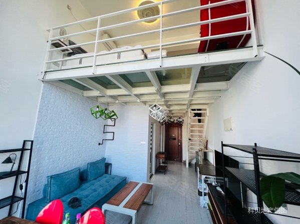 亏本急售 内环内静安区地铁口 loft公寓 通燃气 精装全配,中海万锦城