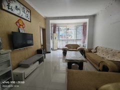 广安邻水古邻大道，离实验学校一百米，中间好楼层，彩光非常好。出租房源真实图片