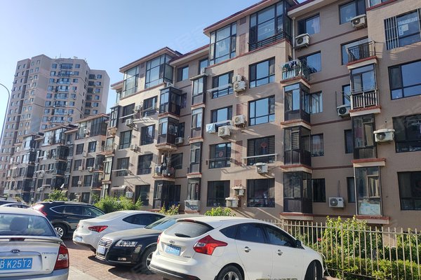 大连二手房 泉水d2区 > 宫贤宝解读泉水d2区小区户型