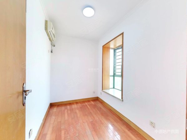 南北通透 有电梯 近医院 商圈成熟 高楼层采光充足 近地铁,新安湖花园