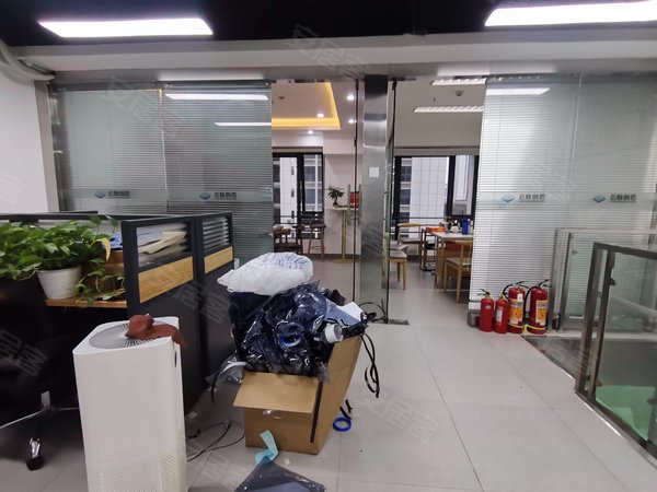 深圳福田华强北鼎诚大厦华强北 鼎诚大厦  办公室出租 32隔间 还有21