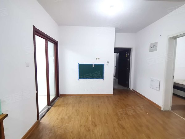 新二中对面君悦学府,两室出租1000月,家具家电齐全拎包入