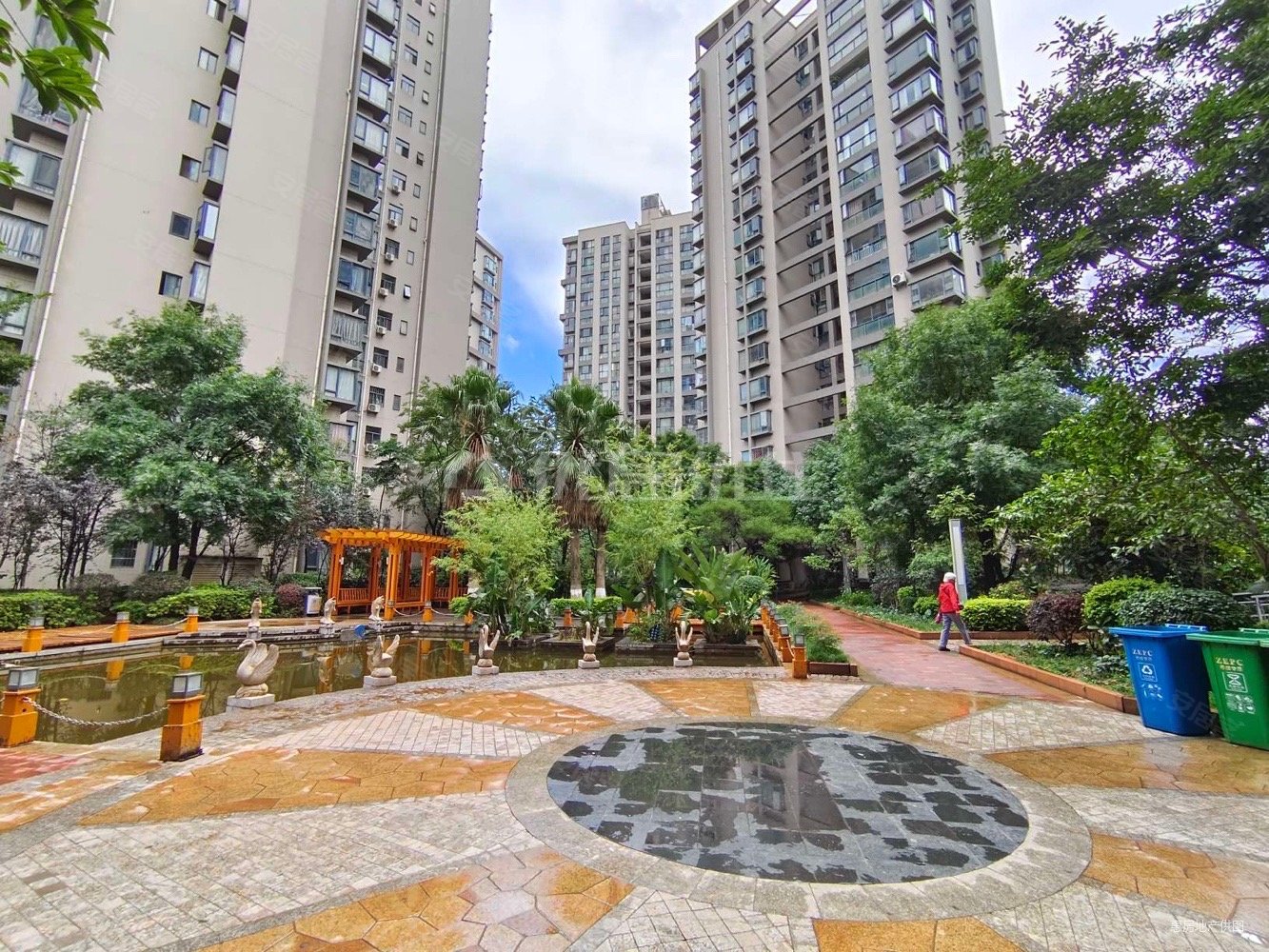 西府景苑3室2厅2卫119.3㎡东南145万