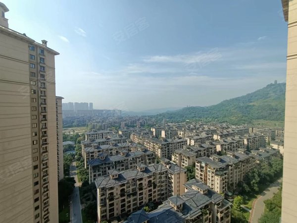 重庆长寿渡舟街道金科阳光小镇(长寿)急租!金科阳光小镇精装三室双卫!