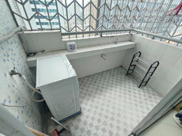 深圳罗湖蔡屋围西湖花园西湖花园 3室2厅 6500.0元出租房源真实图片