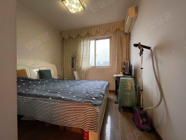 美林公寓!可短租!可押一付一!出租房源真实图片