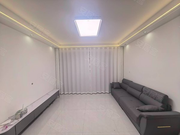 徐州新沂建邺路高铁花园首租高铁花苑电梯房精装修3室1卫，家具家电全配1400出租房源真实图片