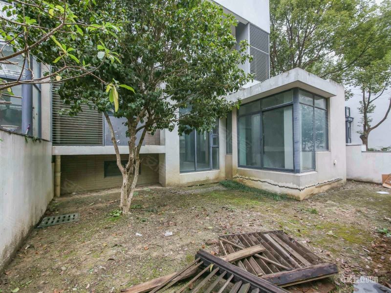 招商依云水岸别墅