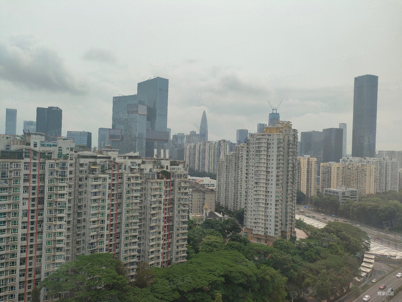 钥匙在手,随时看房,阳光华艺大厦二手房,585万,3室2厅,2卫,77.