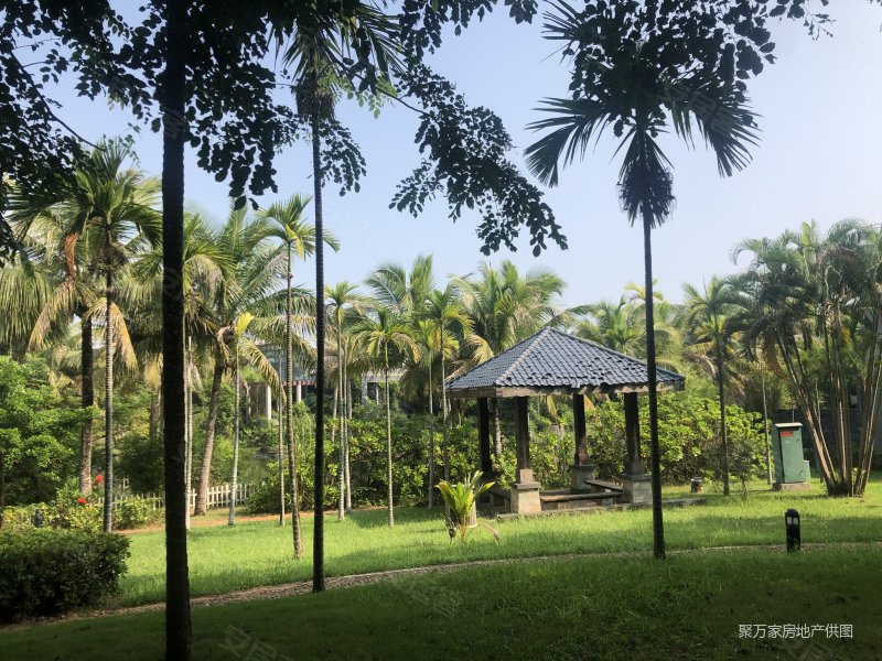 侨中九小比华利山庄1600万6室4卫精装南北通透295平 比华利山庄 别墅 二手房 1600万 6室3厅 4卫 295平米 海口安居客