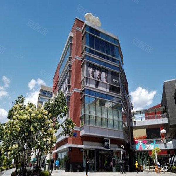 北入户南双拼优山美地c区装修保养好周期价可大谈