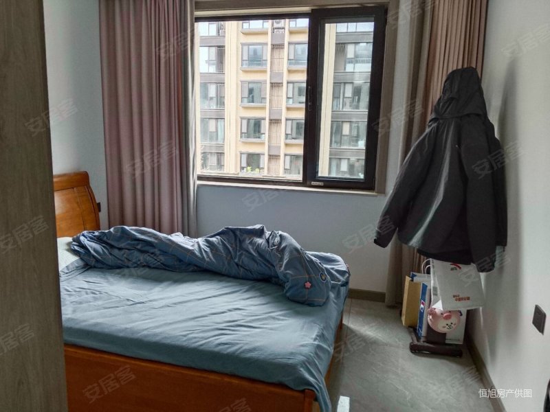 双阳台精装大4室,德润天合二手房,239万,4室2厅,2卫,149平米-潍坊安居