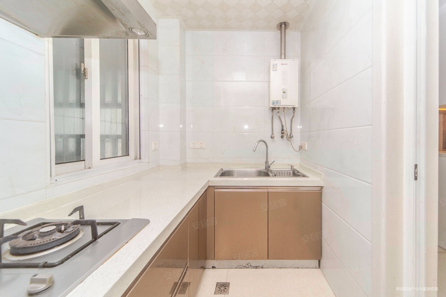 天润园3室2厅1卫94.03㎡南102万