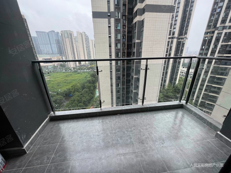 人居花照云庭3室2厅2卫115.59㎡南北279万