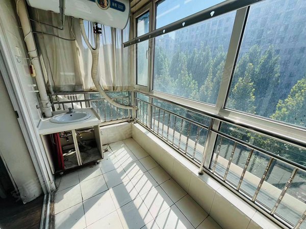 济南历下转山西路庆馨家园万象城对面人寿大厦 中润世纪城 财富中心