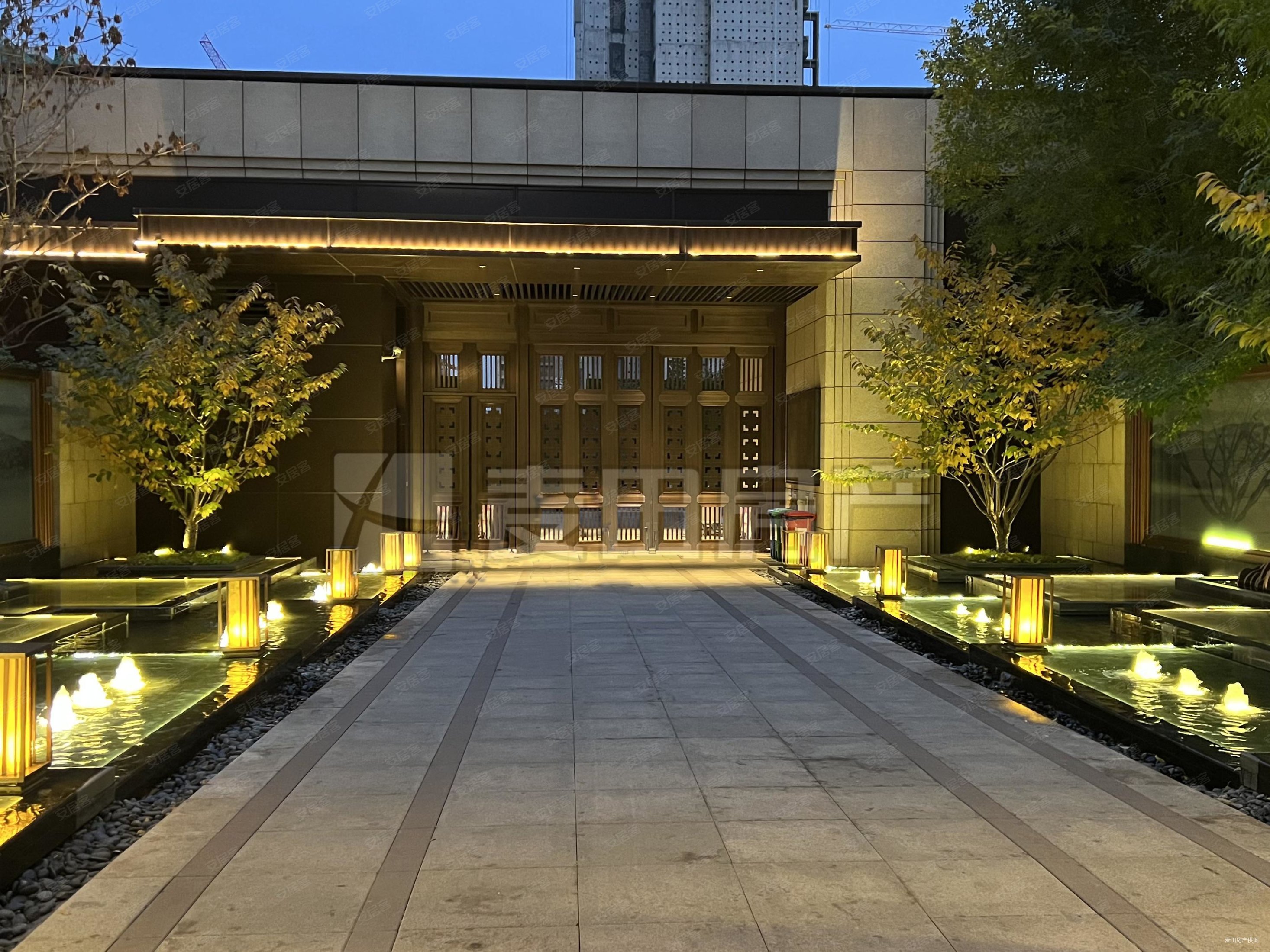 亦庄金茂府 正规商品房 有电梯 集中供暖 次新小区 南北通透