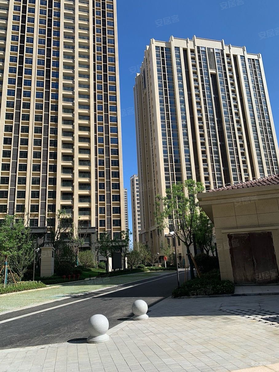 保利悦都郭新东路3室2厅2卫11046平方米